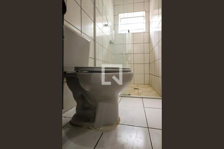 Banheiro de casa para alugar com 2 quartos, 90m² em Siciliano, São Paulo