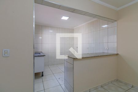Cozinha de casa para alugar com 2 quartos, 69m² em Vila Portuguesa, São Paulo