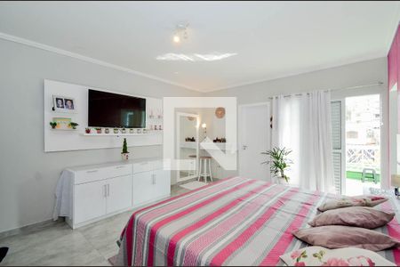 Casa à venda com 210m², 3 quartos e 4 vagasSuíte 1