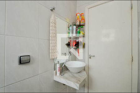 Casa à venda com 210m², 3 quartos e 4 vagasBanheiro da Suíte 2