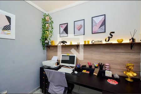 Casa à venda com 210m², 3 quartos e 4 vagasSuíte 2