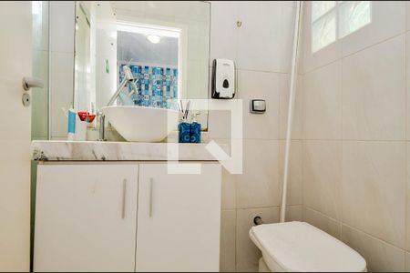 Casa à venda com 210m², 3 quartos e 4 vagasBanheiro da Suíte 3