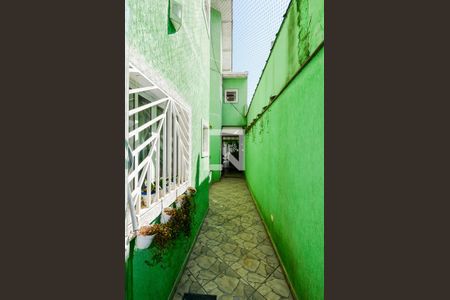 Casa à venda com 210m², 3 quartos e 4 vagasCorredor Lateral 