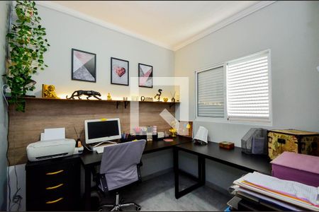 Casa à venda com 210m², 3 quartos e 4 vagasSuíte 2