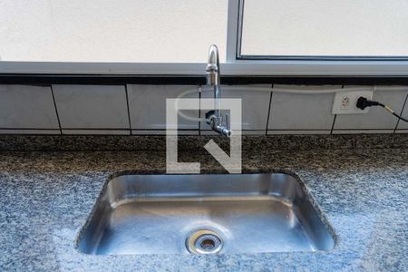 Casa à venda com 112m², 2 quartos e 2 vagas Casa à venda com 112m², 2 quartos e 2 vagasCozinha