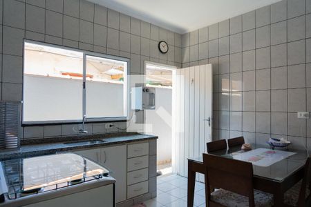 Casa à venda com 112m², 2 quartos e 2 vagas Casa à venda com 112m², 2 quartos e 2 vagasCozinha