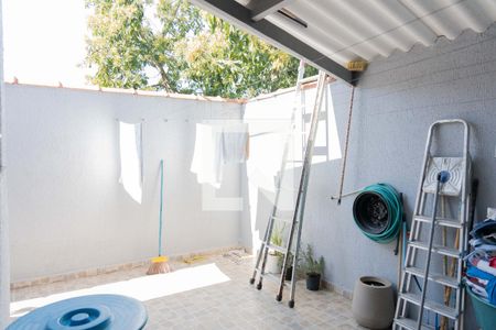 Casa à venda com 112m², 2 quartos e 2 vagas Casa à venda com 112m², 2 quartos e 2 vagasÁrea de Serviço