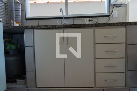 Casa à venda com 112m², 2 quartos e 2 vagas Casa à venda com 112m², 2 quartos e 2 vagasCozinha