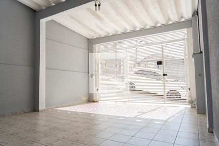 Casa à venda com 112m², 2 quartos e 2 vagas Casa à venda com 112m², 2 quartos e 2 vagasGaragem