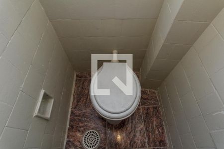 Banheiro de kitnet/studio para alugar com 1 quarto, 30m² em Santa Cecilia, São Paulo