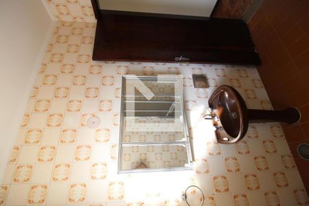 Casa para alugar com 209m², 3 quartos e 2 vagasSuite - Banheiro