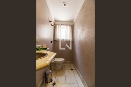 Apartamento à venda com 349m², 4 quartos e 4 vagas Apartamento à venda com 349m², 4 quartos e 4 vagasLavabo