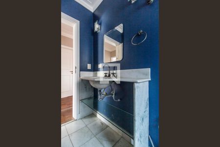 Apartamento à venda com 349m², 4 quartos e 4 vagas Apartamento à venda com 349m², 4 quartos e 4 vagasBanheiro Social