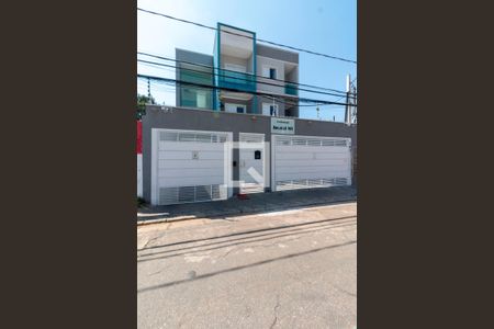 Casa à venda com 79m², 2 quartos e 1 vagaFachada