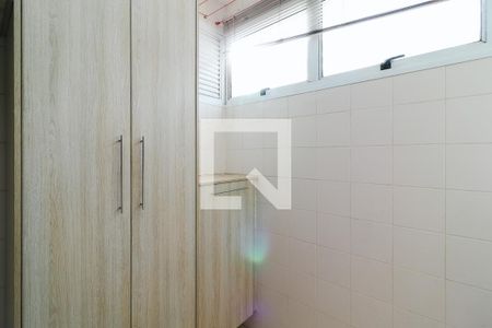 Casa de condomínio à venda com 72m², 2 quartos e 1 vagaÁrea de Serviço