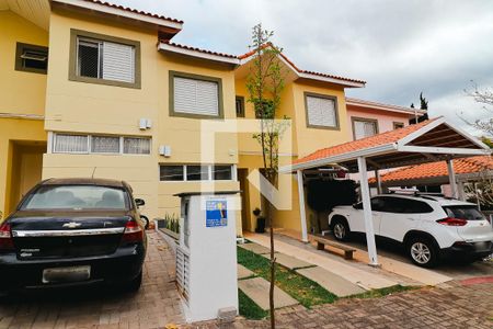 Casa de condomínio à venda com 72m², 2 quartos e 1 vagaFachada