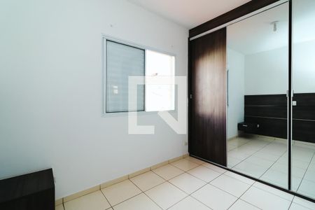 Casa de condomínio à venda com 72m², 2 quartos e 1 vagaQuarto 2