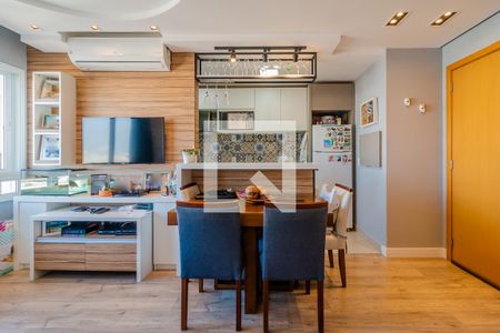 Sala de apartamento à venda com 2 quartos, 58m² em Menino Deus, Porto Alegre