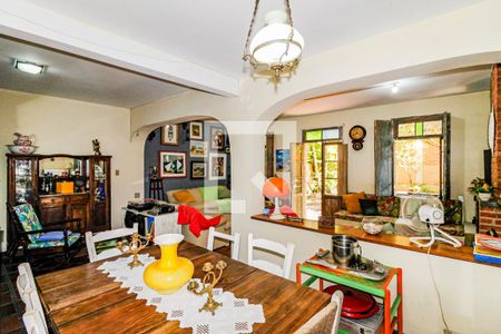 Casa à venda com 205m², 3 quartos e sem vaga Casa à venda com 205m², 3 quartos e sem vagaSala de jantar