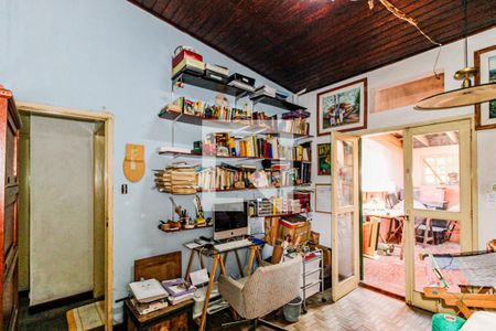 Casa à venda com 205m², 3 quartos e sem vaga Casa à venda com 205m², 3 quartos e sem vagaQuarto 2