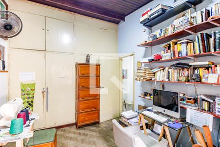 Casa à venda com 205m², 3 quartos e sem vaga Casa à venda com 205m², 3 quartos e sem vagaQuarto 2