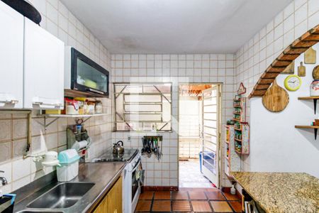 Casa à venda com 205m², 3 quartos e sem vaga Casa à venda com 205m², 3 quartos e sem vagaCozinha