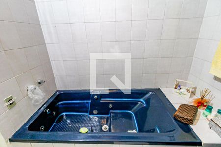 Casa à venda com 205m², 3 quartos e sem vaga Casa à venda com 205m², 3 quartos e sem vagaBanheiro Suíte