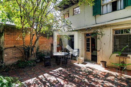 Casa à venda com 205m², 3 quartos e sem vaga Casa à venda com 205m², 3 quartos e sem vagaQuintal