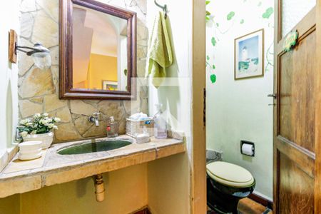 Casa à venda com 205m², 3 quartos e sem vaga Casa à venda com 205m², 3 quartos e sem vagaLavabo