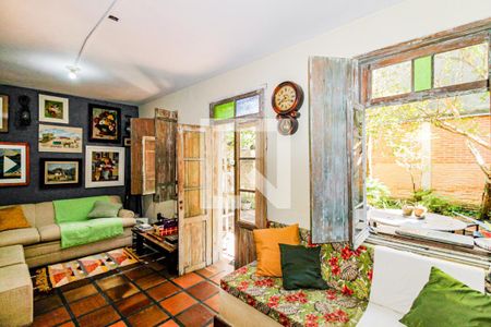 Sala de casa à venda com 3 quartos, 205m² em Chácara Santo Antônio (zona Sul), São Paulo