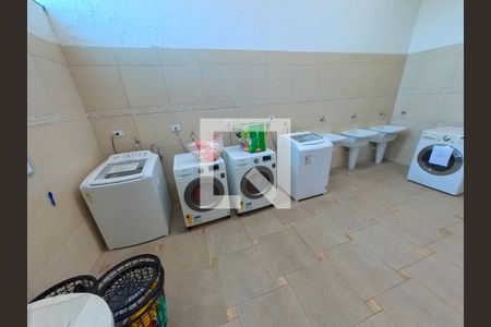 Apartamento para alugar com 19m², 1 quarto e sem vaga Apartamento para alugar com 19m², 1 quarto e sem vagaÁrea comum - Lavanderia