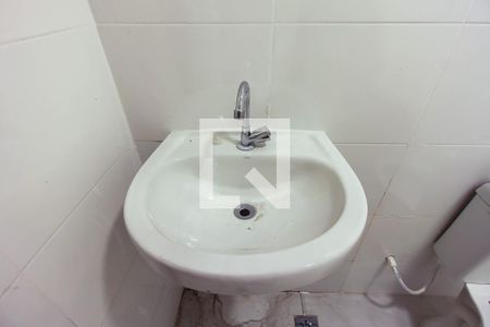 Banheiro de kitnet/studio à venda com 1 quarto, 28m² em Vila Anadir, São Paulo