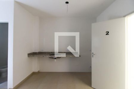 Cozinha de kitnet/studio para alugar com 0 quarto, 28m² em Vila Anadir, São Paulo