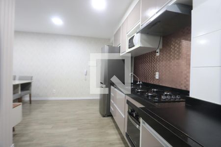 Sala e Cozinha de apartamento para alugar com 2 quartos, 40m² em Sítio da Figueira, São Paulo