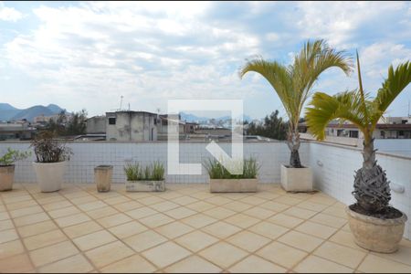 Apartamento para alugar com 400m², 4 quartos e 4 vagas Apartamento para alugar com 400m², 4 quartos e 4 vagasTerraço