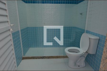 Apartamento para alugar com 400m², 4 quartos e 4 vagas Apartamento para alugar com 400m², 4 quartos e 4 vagasTerraço - banheiro