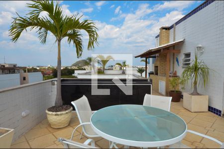 Apartamento para alugar com 400m², 4 quartos e 4 vagas Apartamento para alugar com 400m², 4 quartos e 4 vagasTerraço