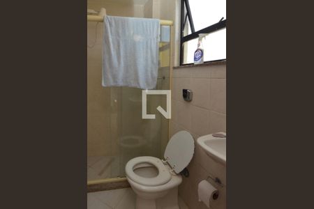 Apartamento para alugar com 400m², 4 quartos e 4 vagas Apartamento para alugar com 400m², 4 quartos e 4 vagasÁrea de serviço - banheiro