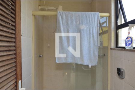 Apartamento para alugar com 400m², 4 quartos e 4 vagas Apartamento para alugar com 400m², 4 quartos e 4 vagasÁrea de serviço - banheiro