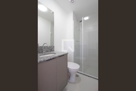 Banheiro de kitnet/studio para alugar com 1 quarto, 24m² em Vila Buarque, São Paulo