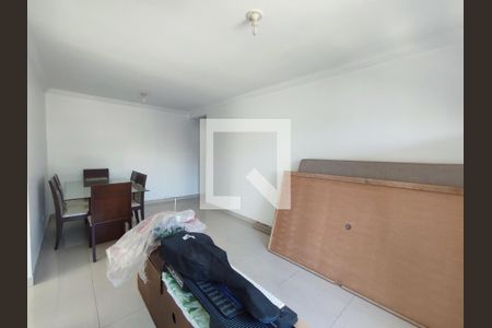 Apartamento para alugar com 74m², 3 quartos e 1 vaga Apartamento para alugar com 74m², 3 quartos e 1 vagaSala