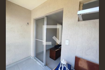 Apartamento para alugar com 74m², 3 quartos e 1 vaga Apartamento para alugar com 74m², 3 quartos e 1 vagaVaranda