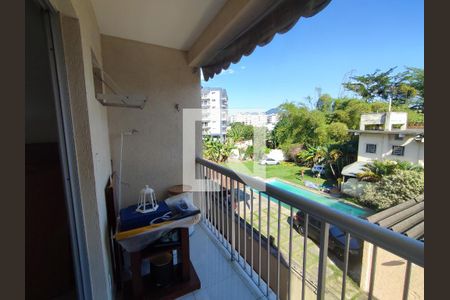 Apartamento para alugar com 74m², 3 quartos e 1 vaga Apartamento para alugar com 74m², 3 quartos e 1 vagaVaranda