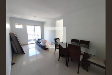 Apartamento para alugar com 74m², 3 quartos e 1 vaga Apartamento para alugar com 74m², 3 quartos e 1 vagaSala