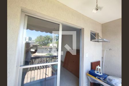 Apartamento para alugar com 74m², 3 quartos e 1 vaga Apartamento para alugar com 74m², 3 quartos e 1 vagaVaranda