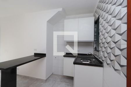 Cozinha de apartamento para alugar com 2 quartos, 39m² em Vila Carrão, São Paulo