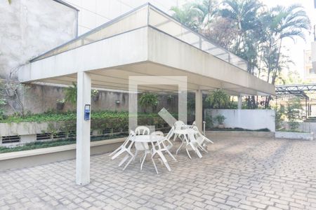 Apartamento à venda com 35m², 1 quarto e 1 vaga Apartamento à venda com 35m², 1 quarto e 1 vagaÁrea comum - Churrasqueira