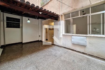 Apartamento à venda com 100m², 3 quartos e 1 vagaQuintal