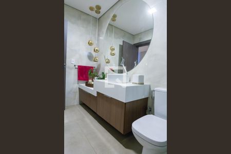 Casa de condomínio à venda com 479m², 3 quartos e 4 vagasLavabo