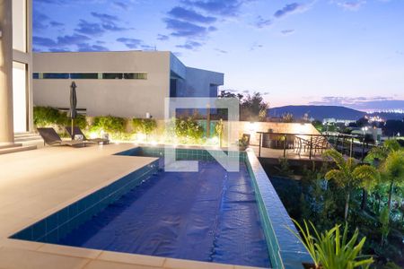 Casa de condomínio à venda com 479m², 3 quartos e 4 vagasPiscina
